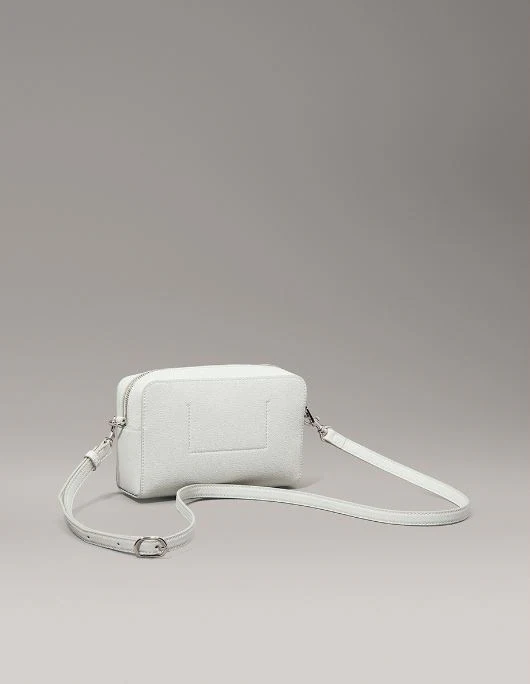 BOLSO CALVIN KLEIN MINIMAL CAMERA MUJER - Image 2