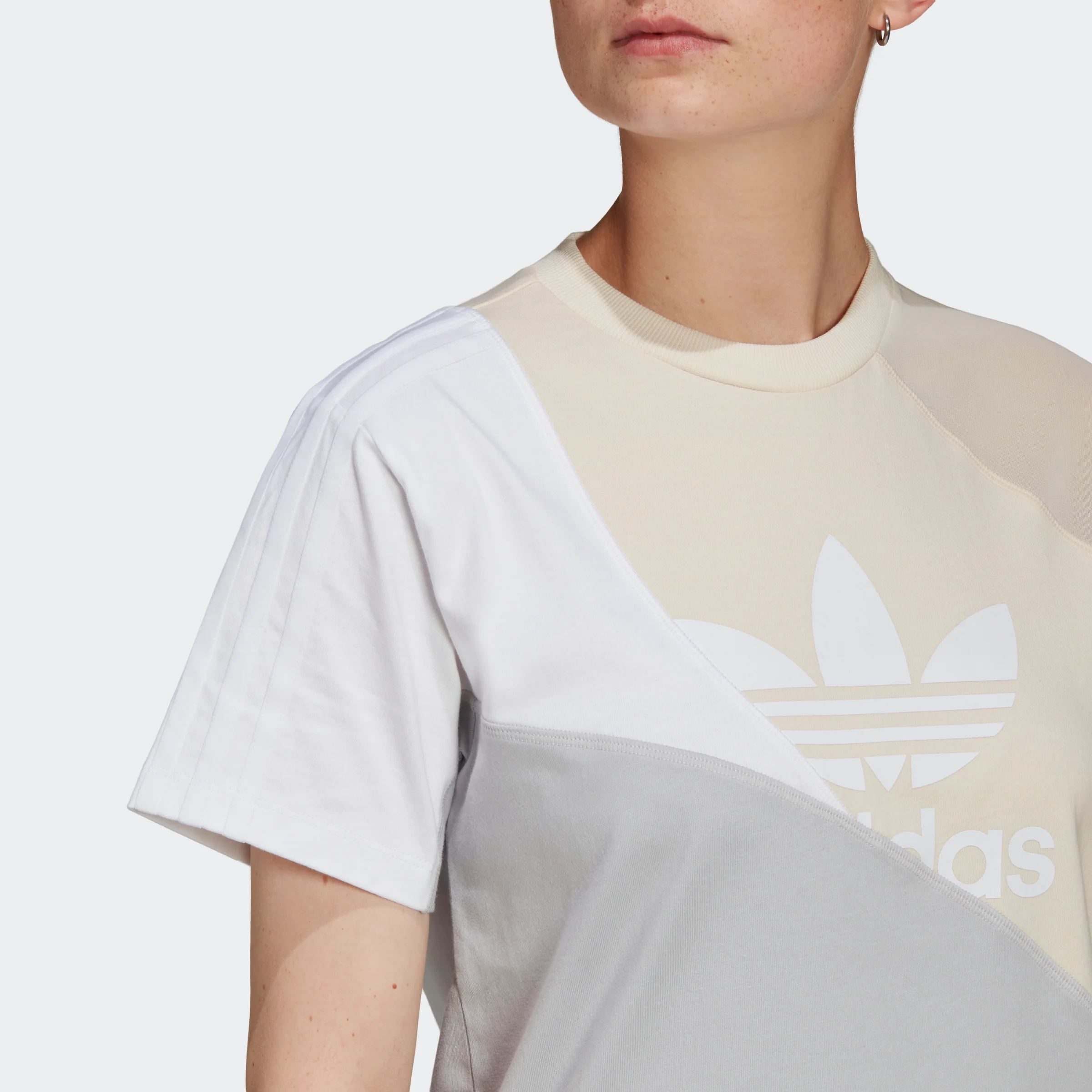 CAMISETA ADIDAS MUJER - Image 3