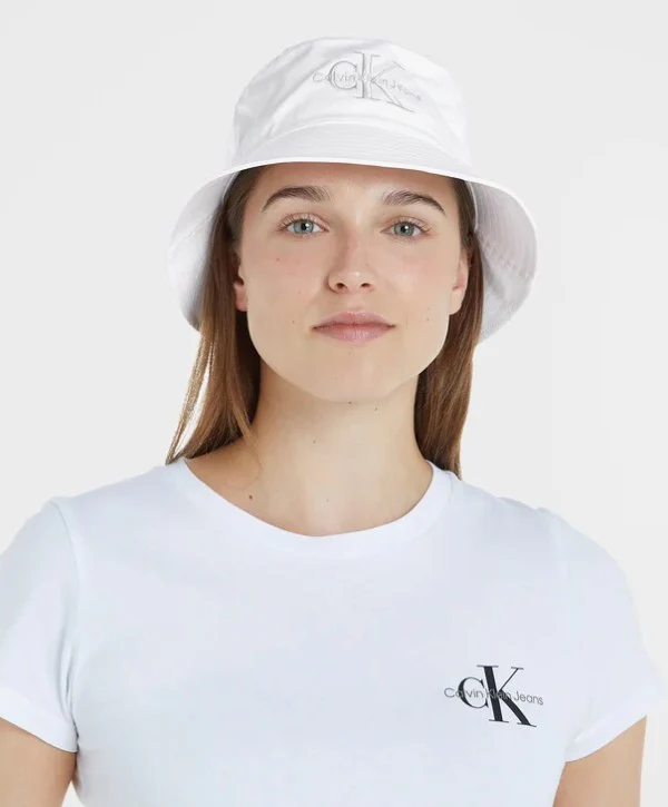 GORRO CALVIN KLEIN MONOGRAM BUCKET MUJER - Image 3