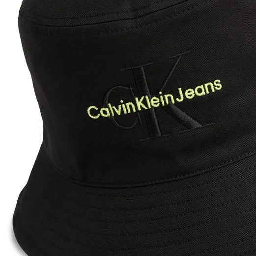 GORRO CALVIN KLEIN MONOGRAM BUCKET MUJER - Image 3