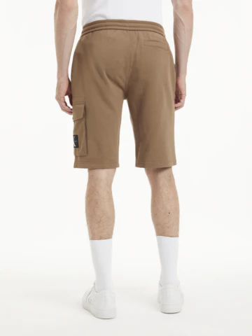 PANTALON LOGO BADGE CALVIN KLEIN HOMBRE - Image 2