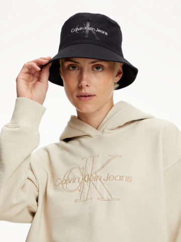 SOMBRERO MONOGRAM CALVIN KLEIN MUJER - Image 3